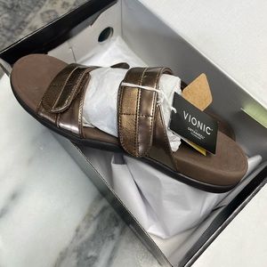 Vionic Bronze Sandals